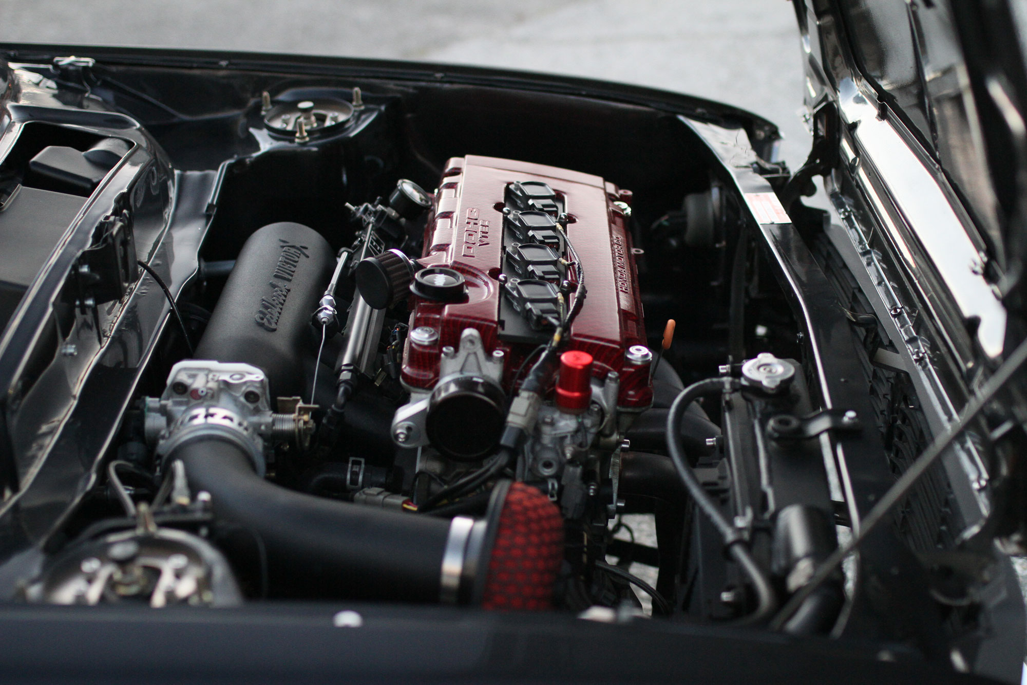 The Integra Engine from 1998 inside the Honda Civic Cvcc