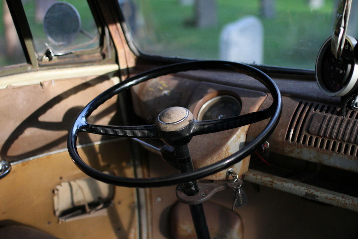 Steeringwheel inside a Kleinbus 1957