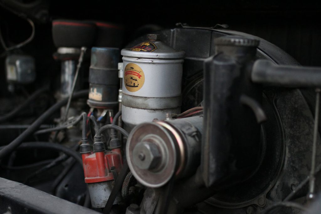 Engine-in-a-Rusty-PAtina-Porsche-912