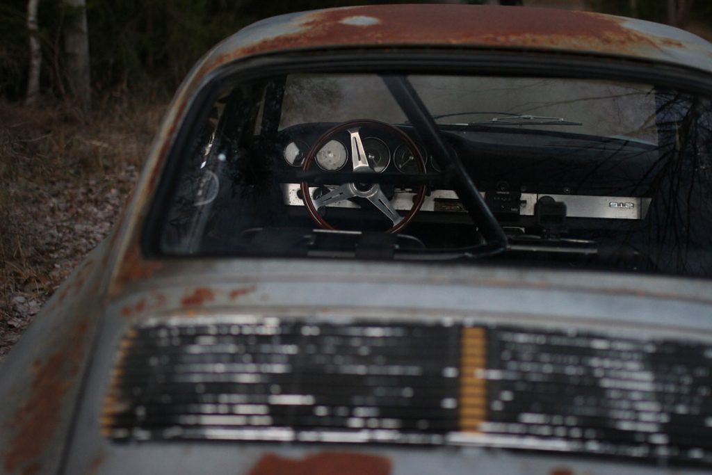 patina porshce 912 interior from outside